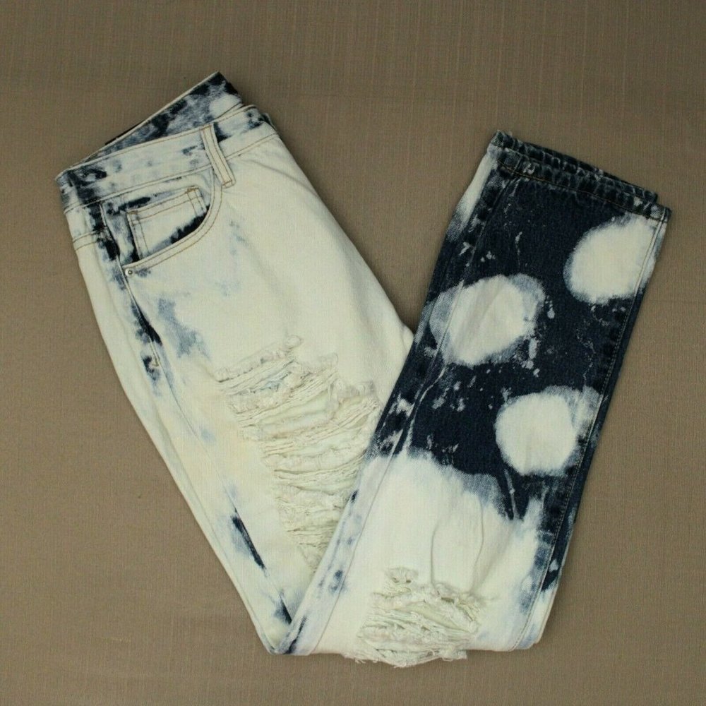 Fashion Nova Break It Off Boyfriend Jeans Junior's Sz 3 Distressed Bleached NWT
